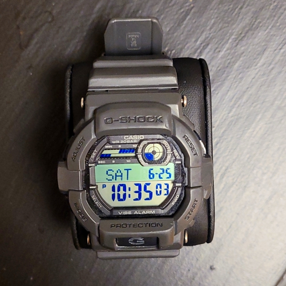 Casio G-Shock Mens Gray Watch
